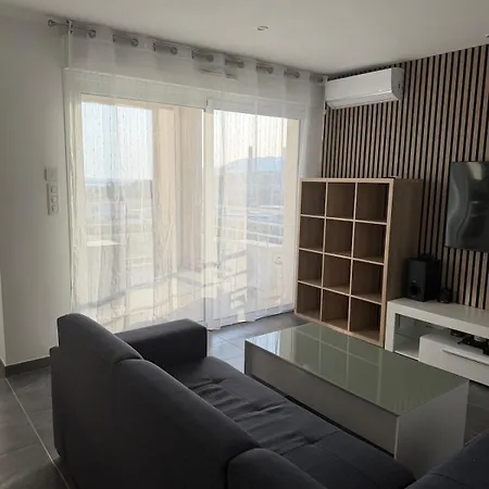 F2 - Dernier Etage Avec Terrasse Vue Αζάτσιο